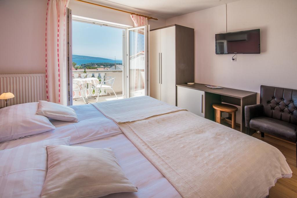 B&B Villa Ana Крк Экстерьер фото