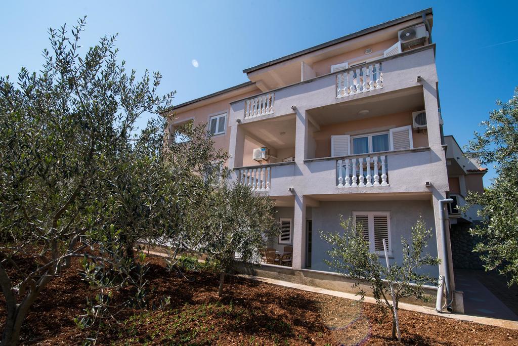B&B Villa Ana Крк Экстерьер фото