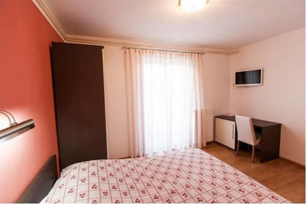 B&B Villa Ana Крк Экстерьер фото