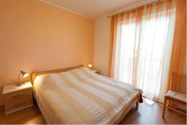 B&B Villa Ana Крк Экстерьер фото