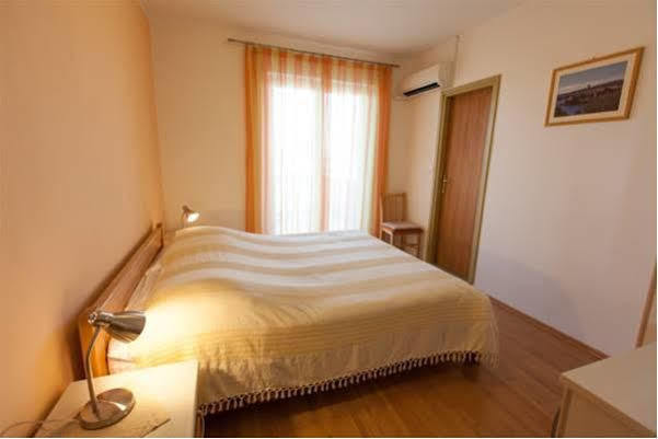 B&B Villa Ana Крк Экстерьер фото
